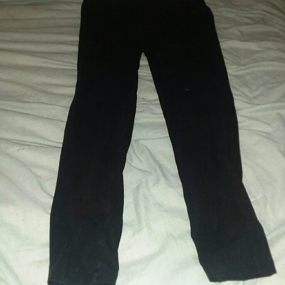 Black leggings